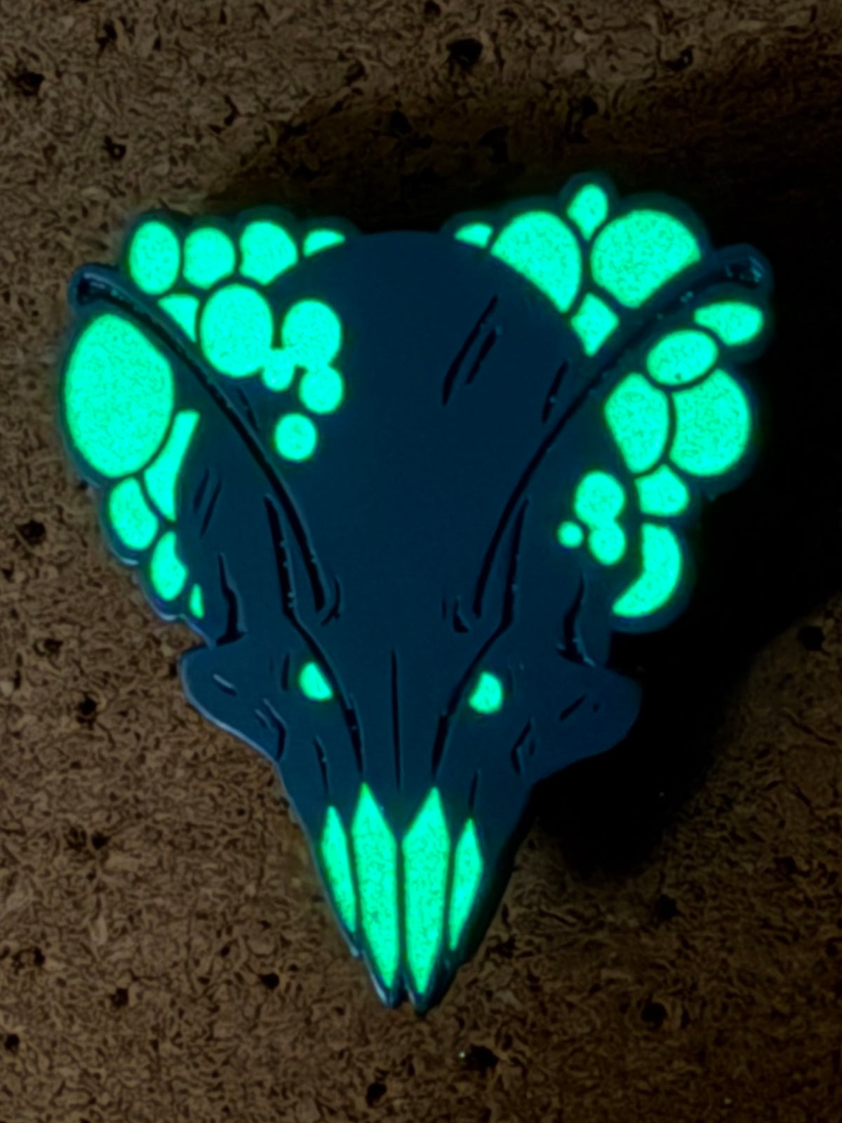 3DIE6 | Glow In The Dark | Enamel Pin